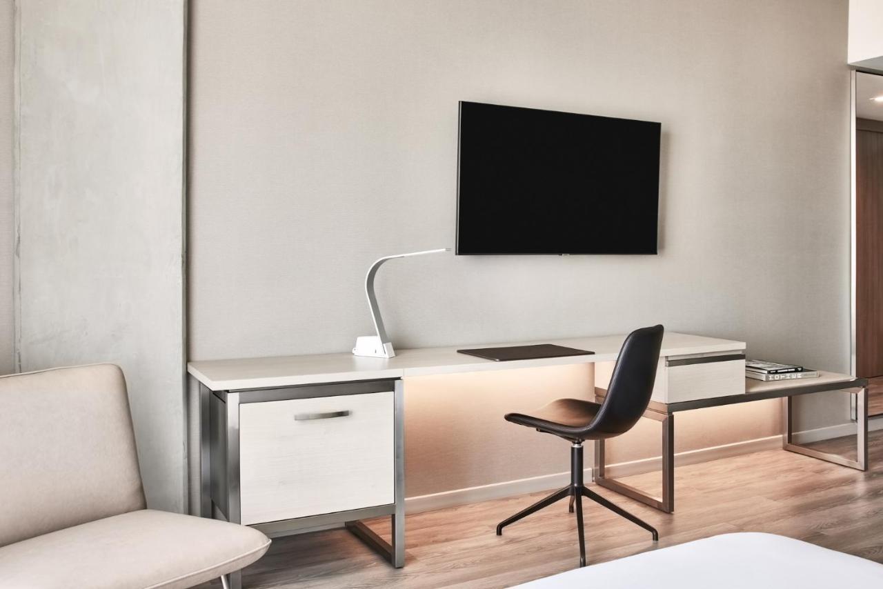 Ac Hotel By Marriott Sunnyvale Moffett Park Экстерьер фото