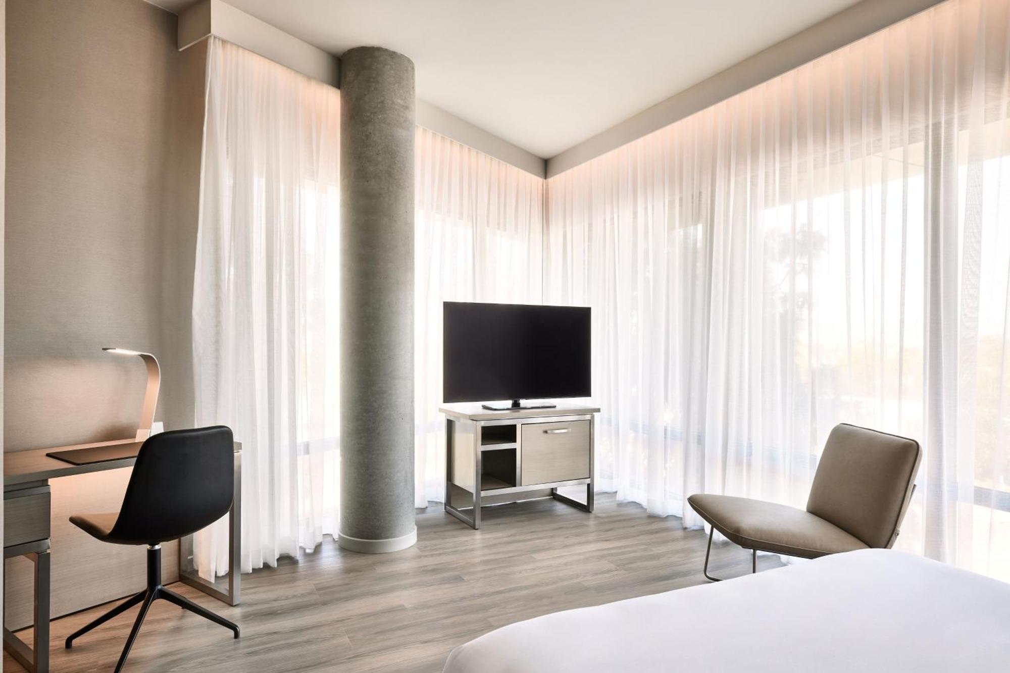 Ac Hotel By Marriott Sunnyvale Moffett Park Экстерьер фото